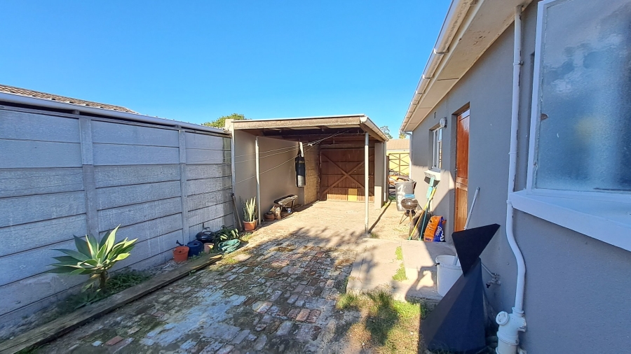 4 Bedroom Property for Sale in Bernadino Heights Western Cape